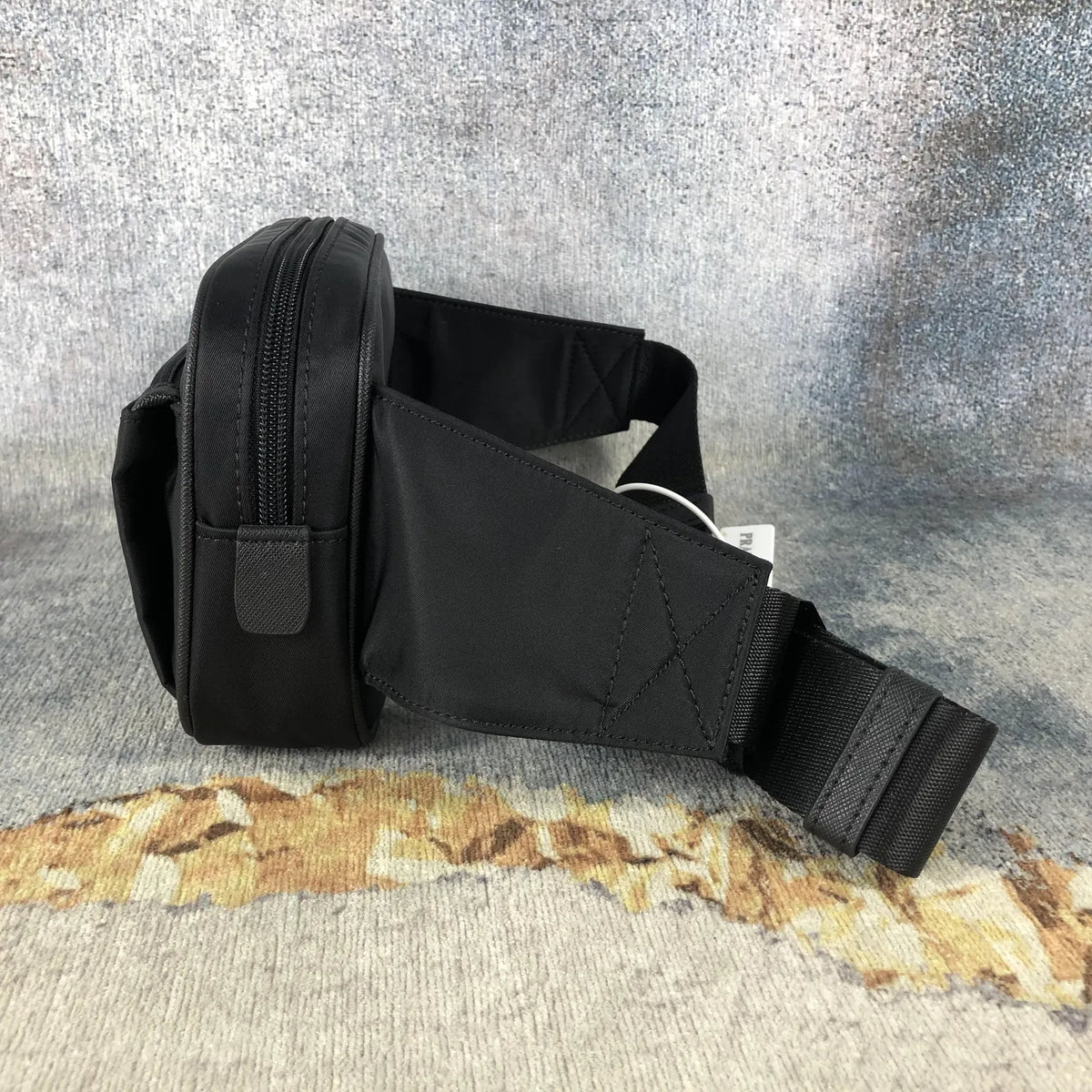 Sac banane Prada Re-Nylon 2VL977 noir