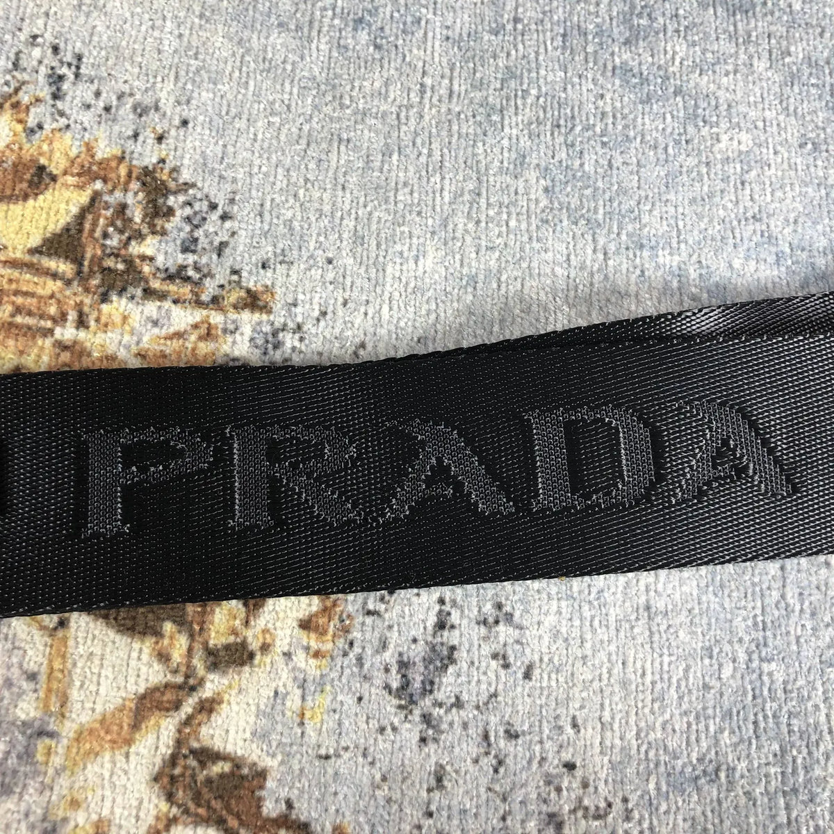 Sac bandoulière Prada Re-Edition 2005 noir