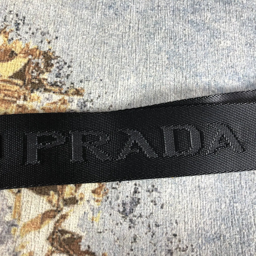 Sac bandoulière Prada Re-Edition 2005 noir