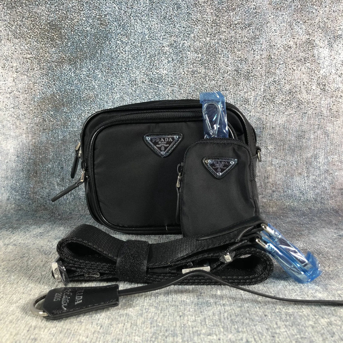 Sac bandoulière Prada Re-Edition 2005 noir