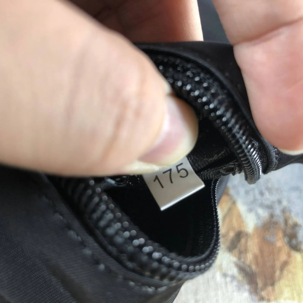 Sac bandoulière Prada Re-Edition 2005 noir