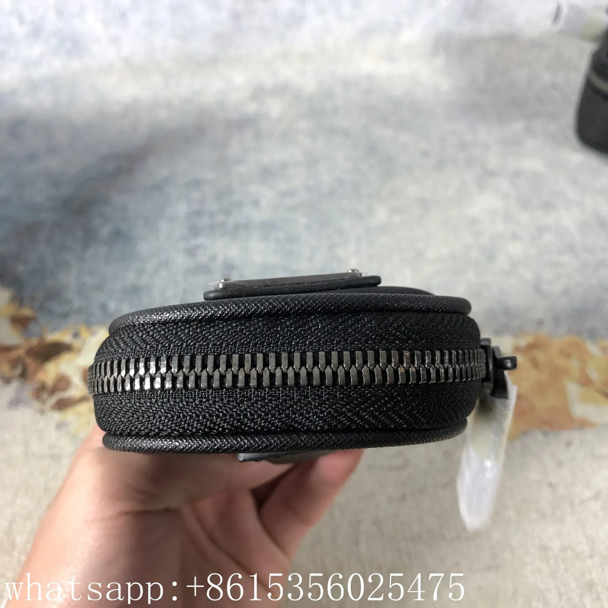 Sac bandoulière Prada Re-Nylon noir avec pochette