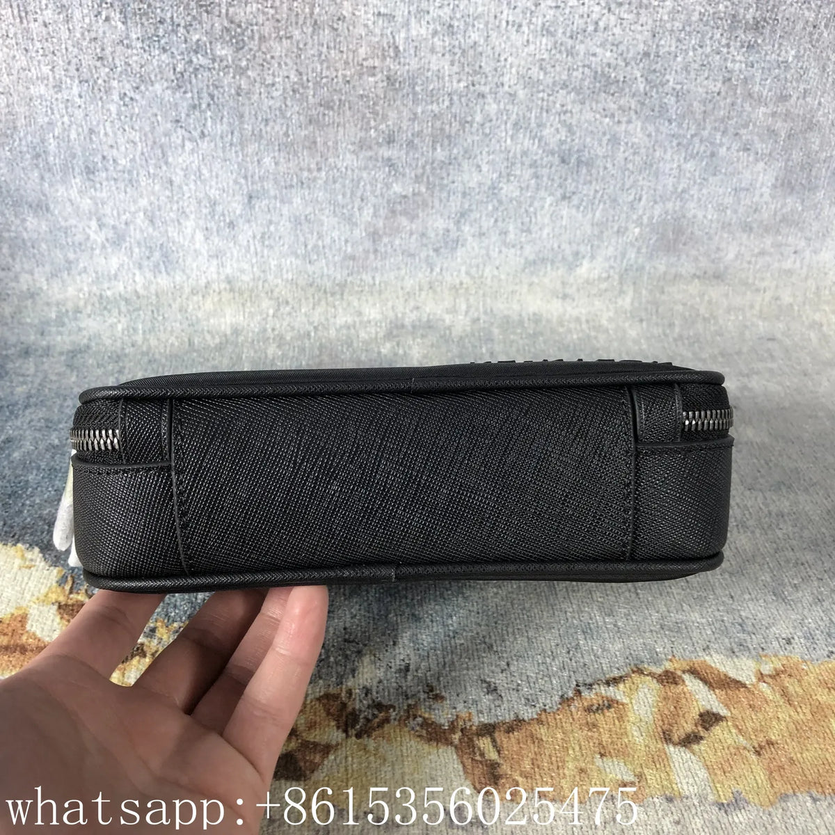 Sac bandoulière Prada Re-Nylon noir avec pochette