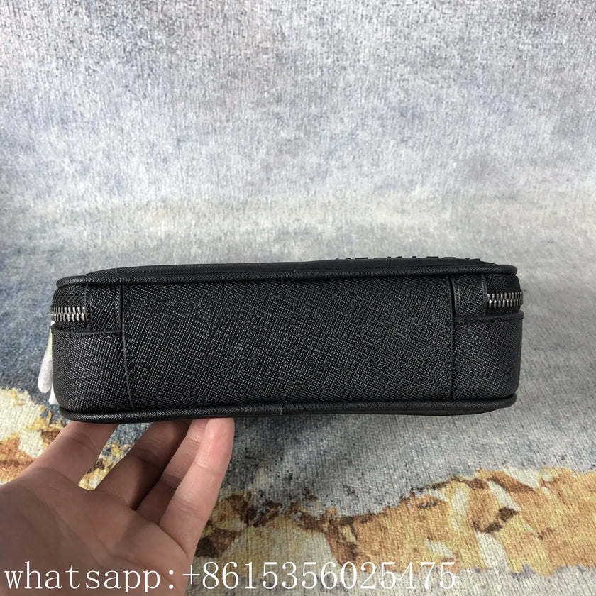 Sac bandoulière Prada Re-Nylon noir avec pochette