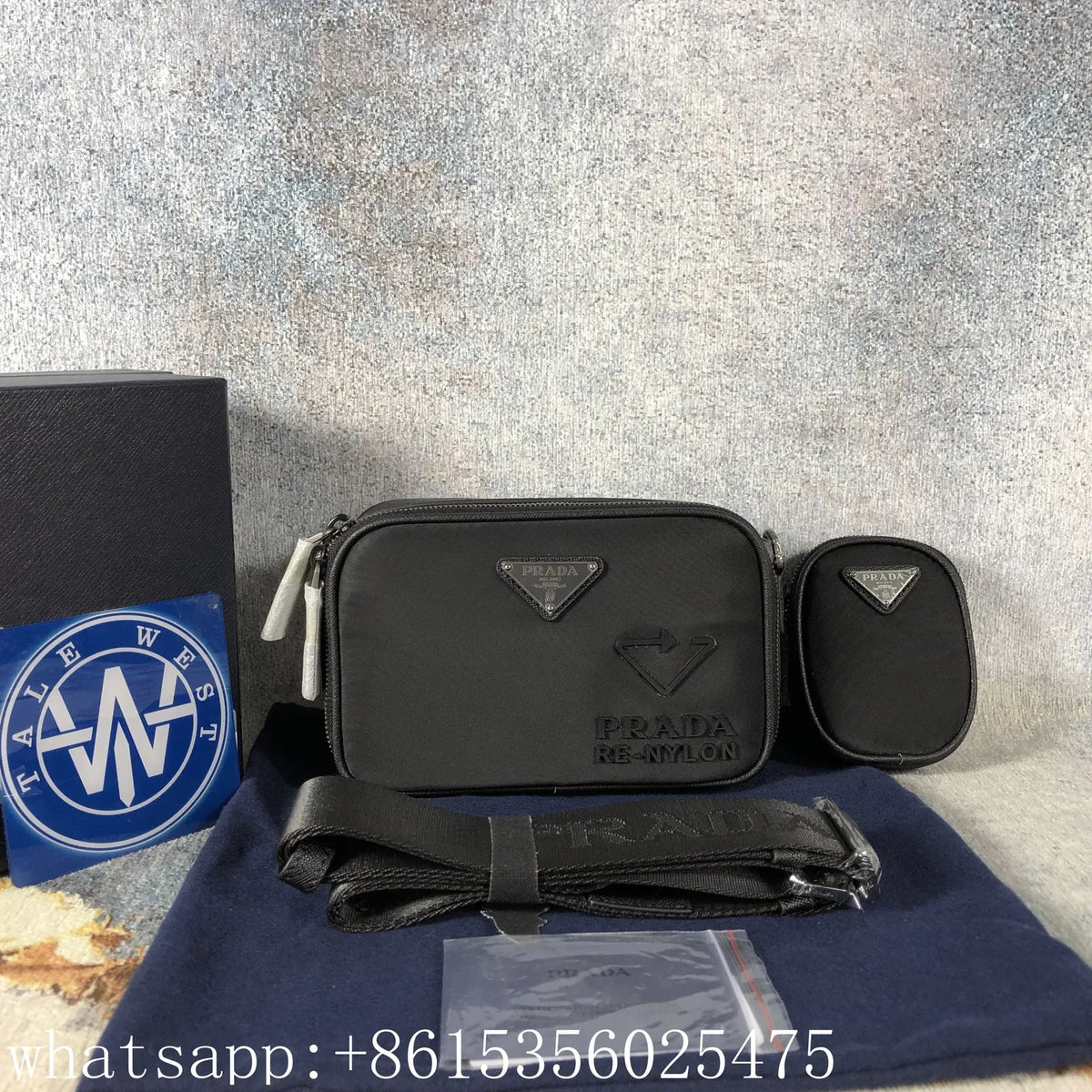 Sac bandoulière Prada Re-Nylon noir avec pochette