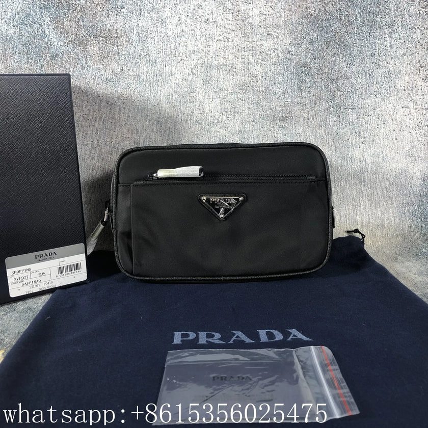 Sac bandoulière Prada Re-Nylon noir 22 cm