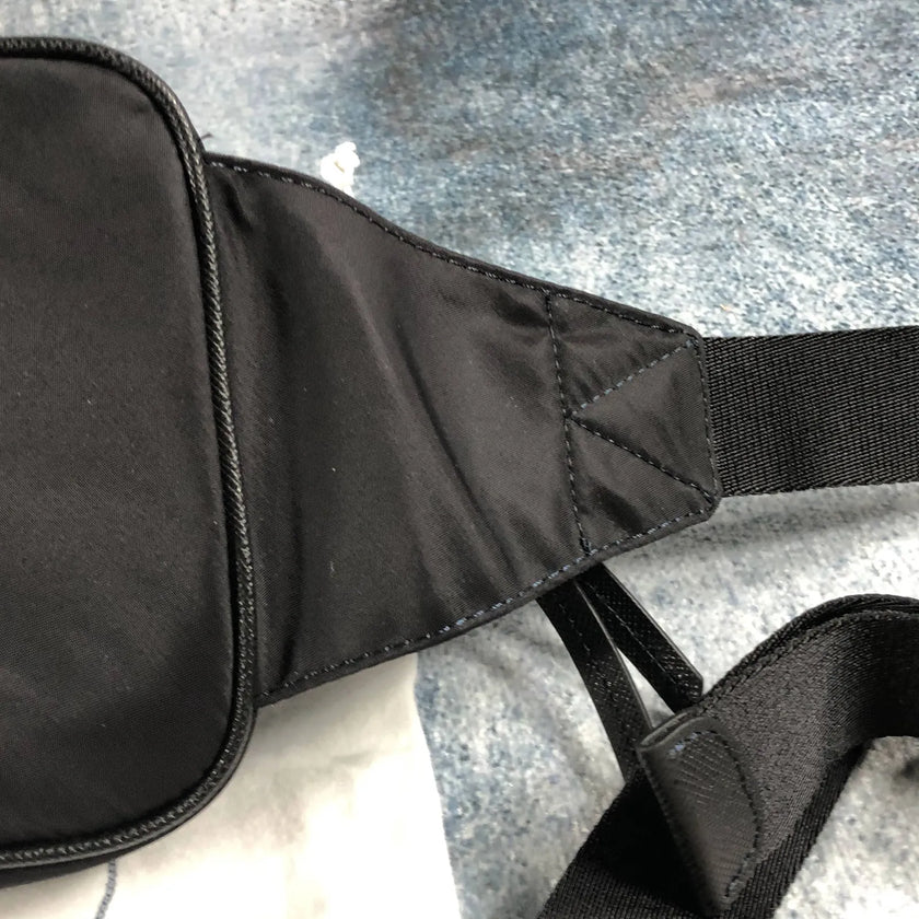 Sac banane Prada Re-Nylon noir