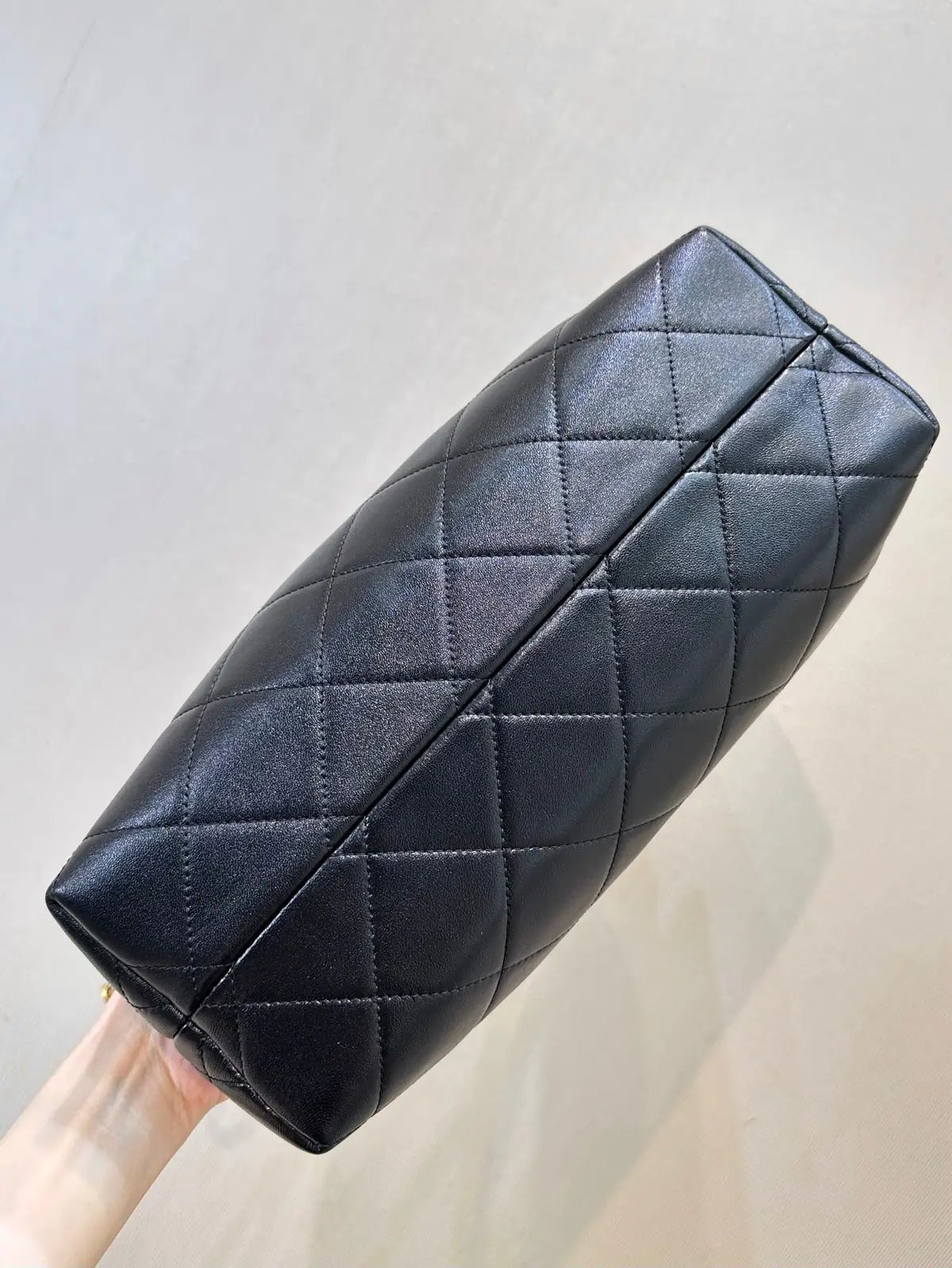Sac Chanel Tote Bicolore Gris & Noir - Cuir Matelassé