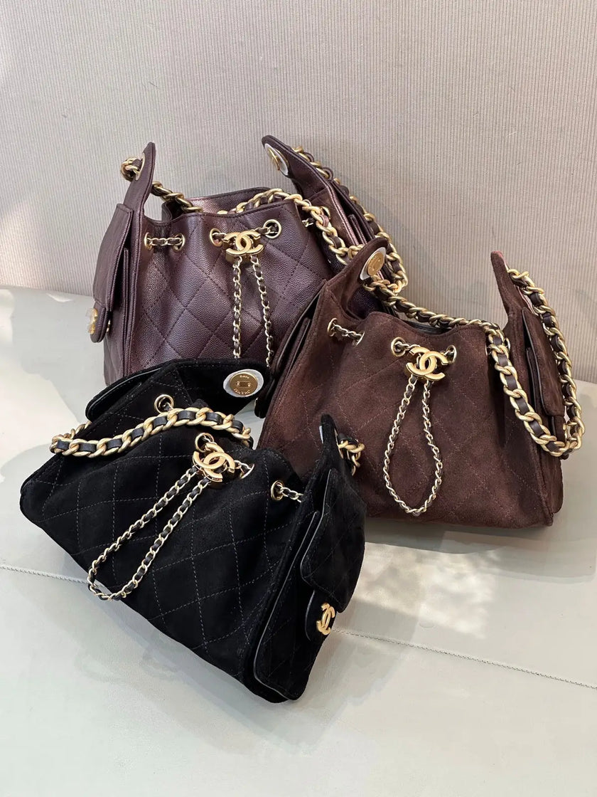 Sac Chanel 25C - Bucket Bag Cuir Matelassé