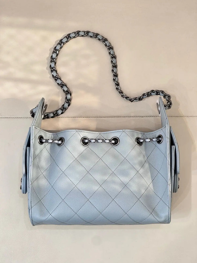 Sac Chanel 25C Bucket Bag - Cuir Matelassé Bleu Ciel