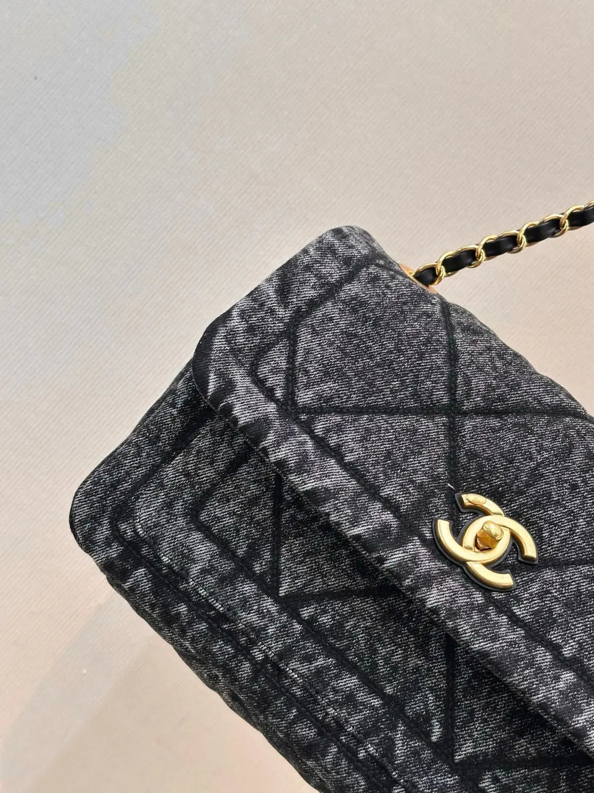 Sac Chanel 25K 3 – Tote Bicolore