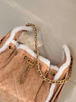 Sac Chanel 25K – Seau Shearling