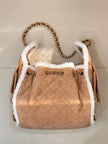 Sac Chanel 25K – Seau Shearling