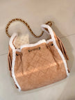 Sac Chanel 25K – Seau Shearling
