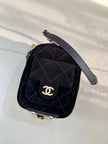 Sac Chanel 25MK - Tissu Matelassé Poches Latérales