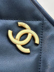 Sac Chanel 5740 Logo - Shopping Bag Cuir Agneau Marine