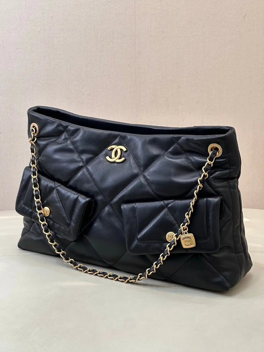 Sac Chanel 5740 Logo - Shopping Bag Cuir Agneau Marine