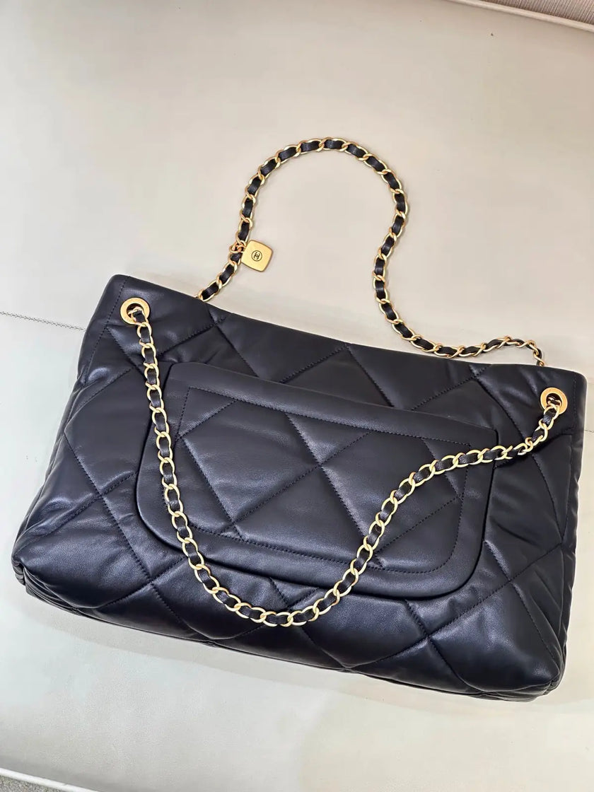 Sac Chanel 5740 Logo - Shopping Bag Cuir Agneau Marine