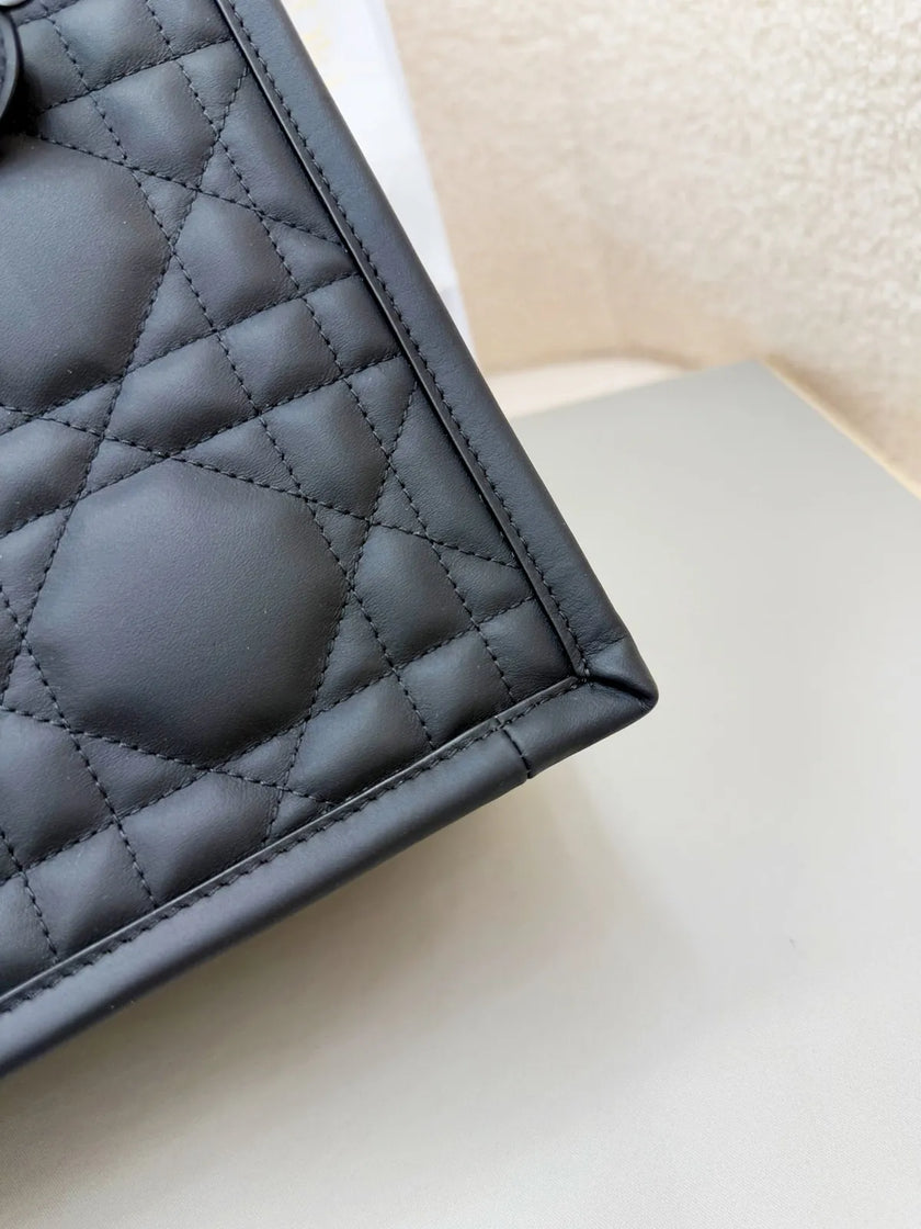 Sac Lady Dior – Cuir Cannage Matelassé