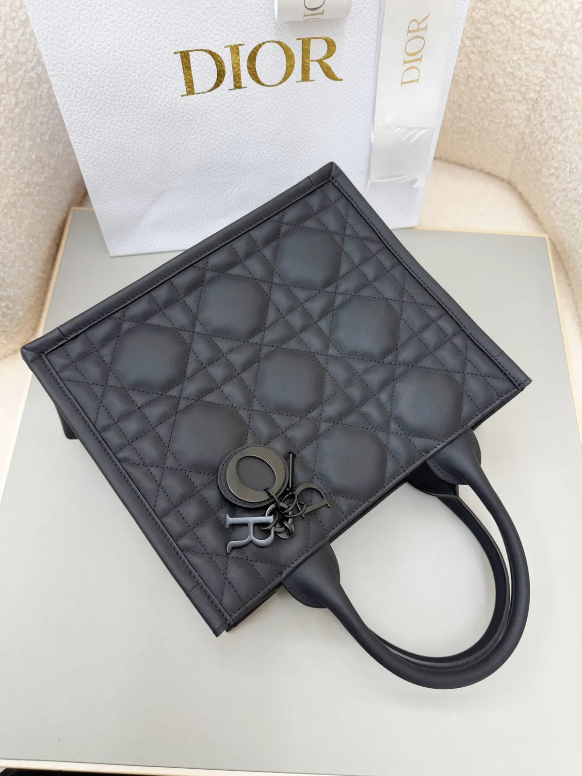 Sac Lady Dior – Cuir Cannage Matelassé