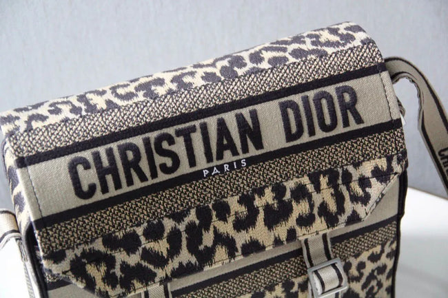Sac Dior Camp – Toile Léopard Brodée