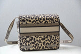 Sac Dior Camp – Toile Léopard Brodée