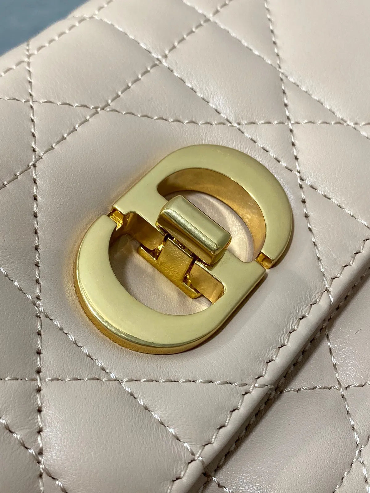 Sac Dior Miss Caro Mini