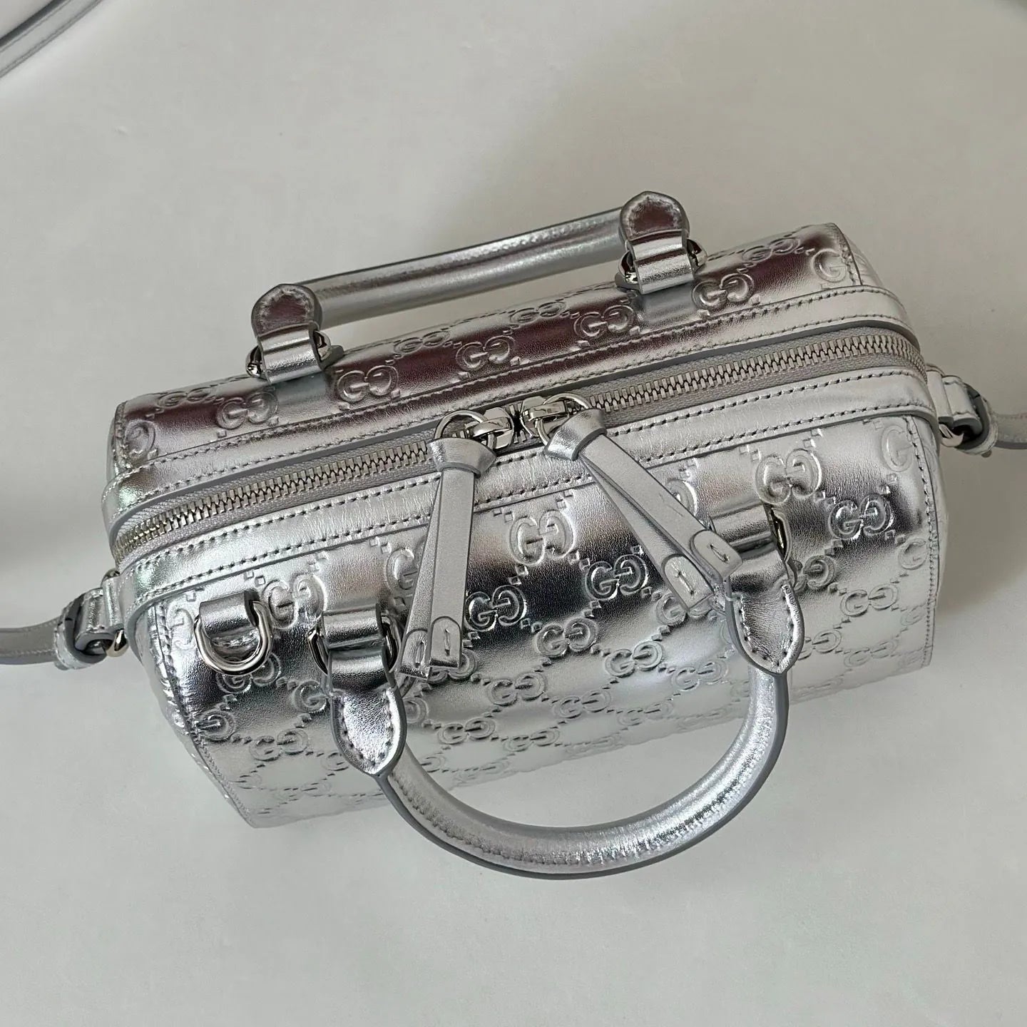 Sac Gucci Boston – Cuir Guccissima Argenté