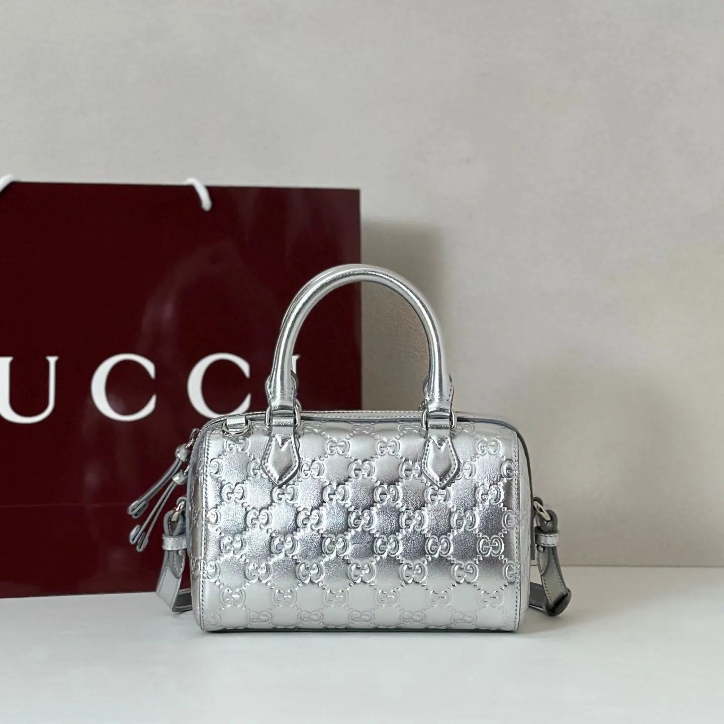 Sac Gucci Boston – Cuir Guccissima Argenté