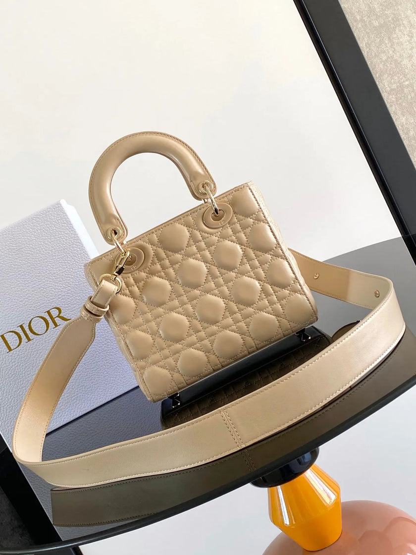 Sac Lady Dior  Small – Cuir Cannage